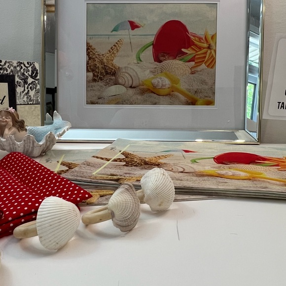 PLACEMATS SETS - Picture 12 of 15